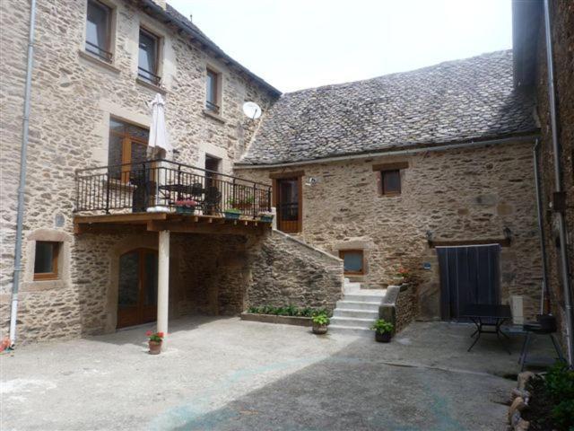 Gite Oustal Belcastel  Екстериор снимка