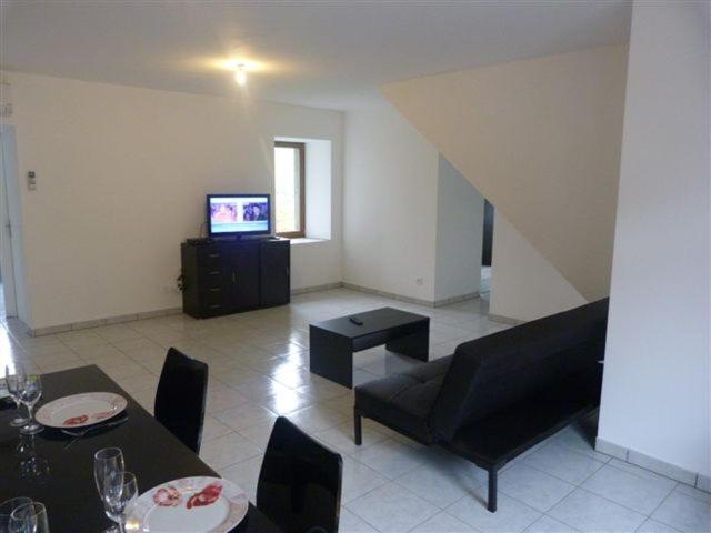 Gite Oustal Belcastel  Екстериор снимка
